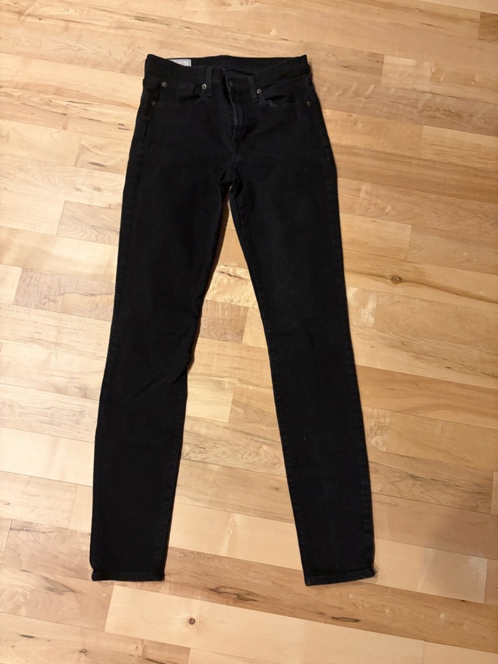 Gap Black Skinny Jeans - Classic Slim Fit